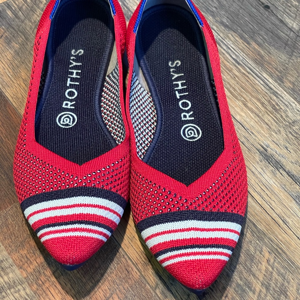 Cherry Red Captoe Rothy’s